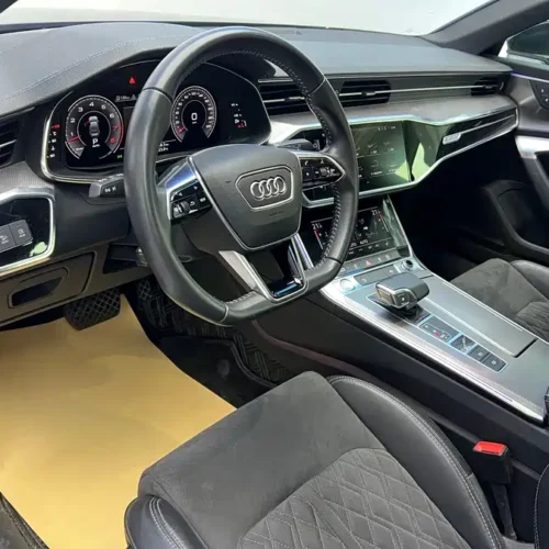 900x675_0_q87_c42_autohomecar__ChxpVmjg9hCAanXeAAou-2Q-Ry0788.jpg.webp Used Audi A6L 2020 55 TFSI quattro exclusive dynamic model