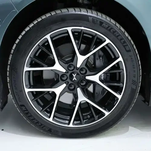 900x675_0_q87_c42_autohomecar__ChxpVmjkfNGAAwg1AAJSRl1PosM905.jpg.webp Used Xpeng P7 2023 P7i 610 Max Performance Edition