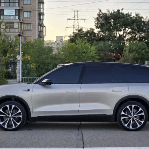 900x675_0_q87_c42_autohomecar__ChxpVmjmRteAI_zzAAYCbRsBfyc832.jpg.webp Used NIO ES8 2024 model 75kWh