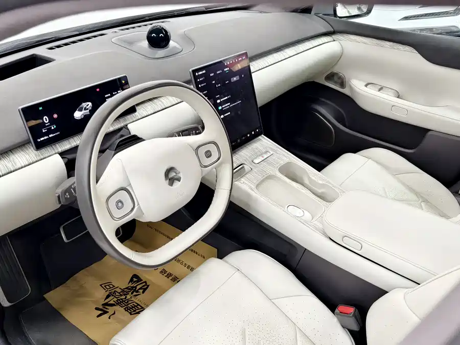 900x675_0_q87_c42_autohomecar__ChxpVmk-RbCANJDvAAtGkV21iMQ897.jpg.webp Used NIO ET7 2022 model 100kWh first edition