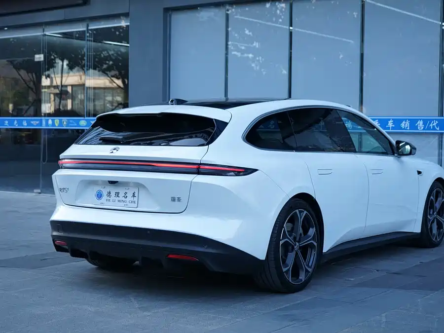 900x675_0_q87_c42_autohomecar__ChxpVmk04eqAAvfSAAd9ZRh0L-A729.jpg.webp Used NIO ET5T 2024 model 75kWh Touring