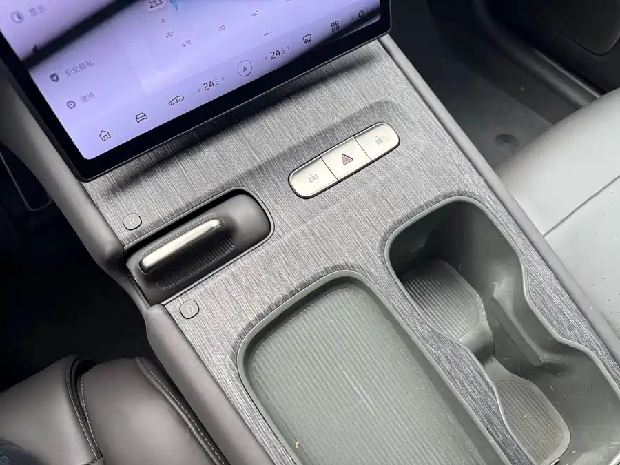 900x675_0_q87_c42_autohomecar__ChxpVmk1HgWAPtpSAAgWKb6dUjs082.jpg.webp Used NIO ET7 2022 model 100kWh first edition