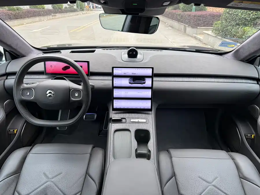 900x675_0_q87_c42_autohomecar__ChxpVmk1HgiAZxSbAAfCgjvwMAE888.jpg.webp Used NIO ET7 2022 model 100kWh first edition