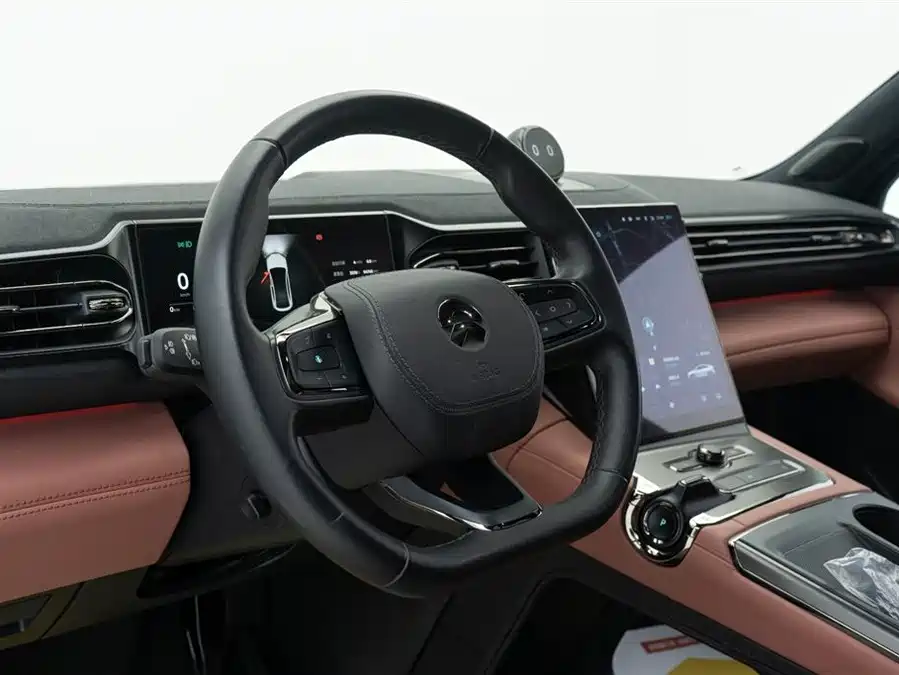 900x675_0_q87_c42_autohomecar__ChxpVmk36O6AW_VgAAFTuNXBsbI509.jpg.webp Used NIO EC6 2020 430KM Sports Edition