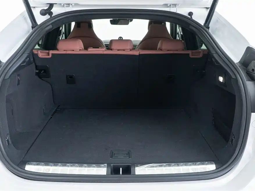 900x675_0_q87_c42_autohomecar__ChxpVmk36PKABK1GAAFQ88BFK4E335.jpg.webp Used NIO EC6 2020 430KM Sports Edition