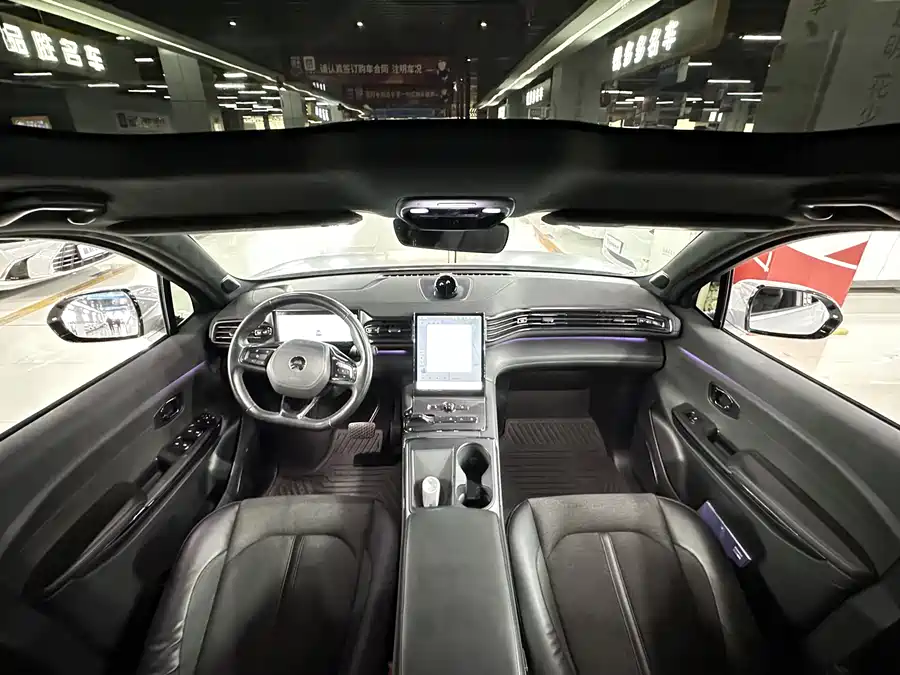 900x675_0_q87_c42_autohomecar__ChxpVmk42PSAd_fLAAUm4GvGj1M319.jpg.webp Used NIO EC6 2020 430KM Sports Edition