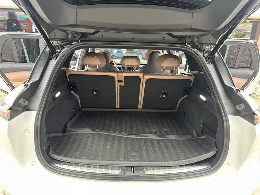 Used NIO ES6 2023 model 75kWh