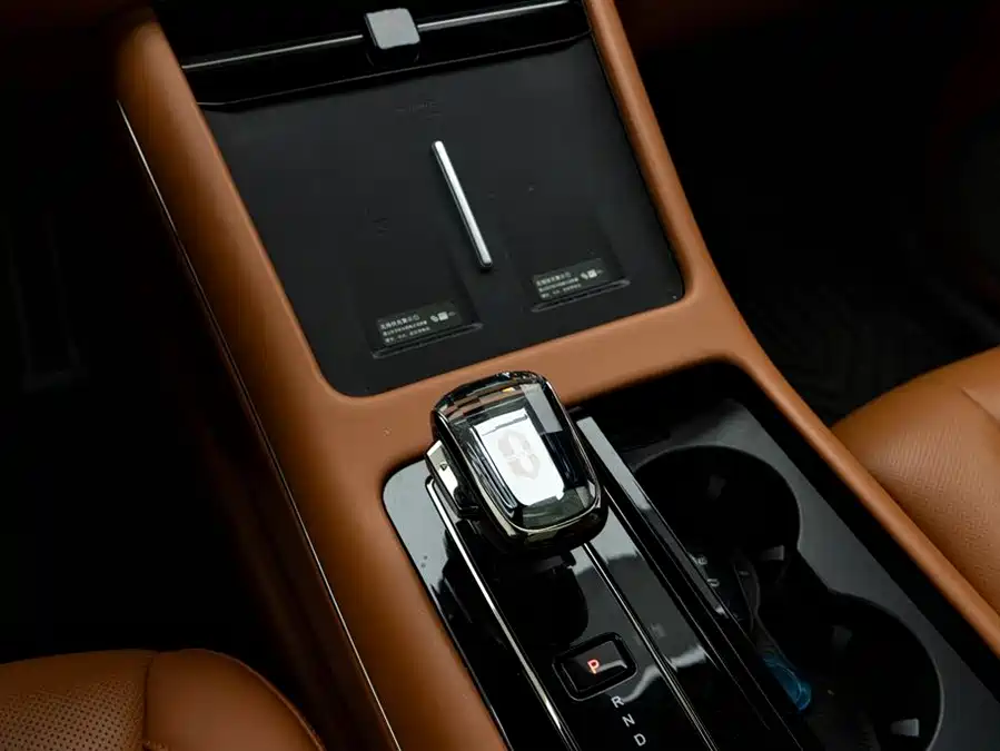 900x675_0_q87_c42_autohomecar__ChxpVmk6KYWAfYckAAEXI3VnB9w425.jpg.webp Used HUAWEI AITO M7 2024 1.5T Intelligent Driving Four-wheel Drive Pro Version 5 Seats