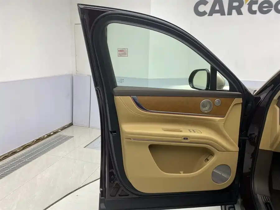 900x675_0_q87_c42_autohomecar__ChxpVmk6PsGAfqtKAAFRuG3HItA597.jpg.webp Used AITO M9 2025 extended range Ultra version 52kWh 5-seater version