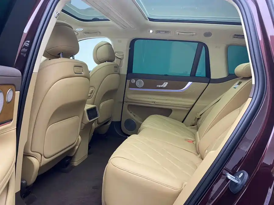 900x675_0_q87_c42_autohomecar__ChxpVmk6PsWALhjTAAG8emAIP7Y736.jpg.webp Used AITO M9 2025 extended range Ultra version 52kWh 5-seater version