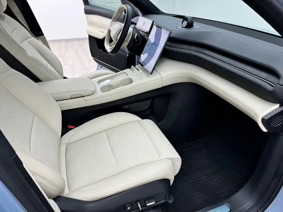 Used NIO ES6 2023 model 75kWh