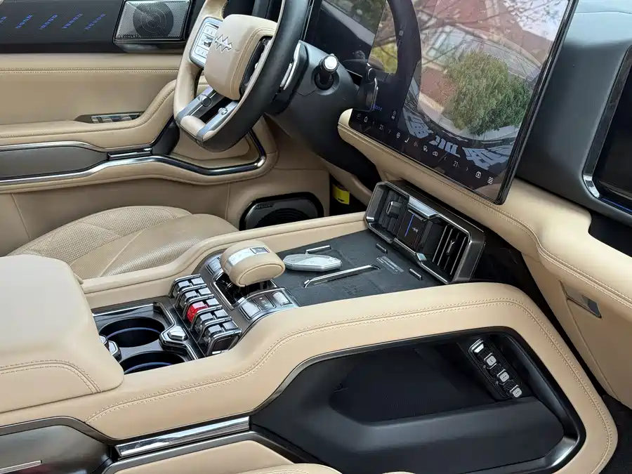 Used BYD Leopard 8 2025 Zhiyong flagship version 7 seats