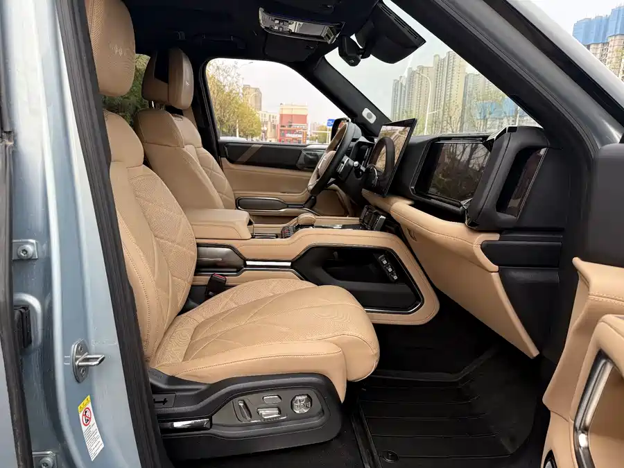 Used BYD Leopard 8 2025 Zhiyong flagship version 7 seats