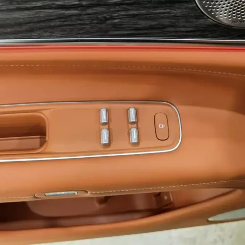 900x675_0_q87_c42_autohomecar__ChxpVmk75xiABMGtAAFlUozUEKc305.jpg.webp Used AITO M9 2024 extended range Ultra version 42kWh 6-seater version