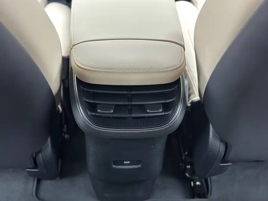 900x675_0_q87_c42_autohomecar__ChxpVmk76LCAd6gGAAUsrvEffLE270.jpg.webp Used NIO ET5T 2024 model 75kWh Touring