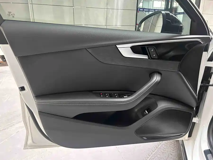 Used Audi A4L 2023 40 TFSI luxury and dynamic model