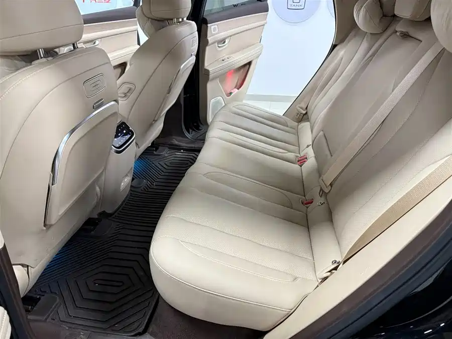 900x675_0_q87_c42_autohomecar__ChxpVmk8CfuADzzOAAHEKRsYFw4887.jpg.webp Used HUAWEI AITO M7 2024 1.5T Smart Driving Rear Drive Pro Version 5 Seats