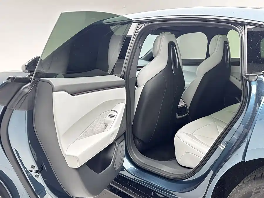 900x675_0_q87_c42_autohomecar__ChxpVmk9B4aAWFmTAAWbhrla8nY741.jpg.webp Used Xpeng P7 2025 model 820 ultra long battery life Ultra