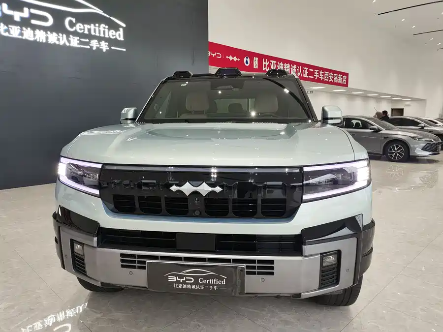 900x675_0_q87_c42_autohomecar__ChxpVmkDCHCANBBoAAa5Bnsr49A165.jpg.webp Used BYD Leopard 8 2025 Zhiyong flagship version 7 seats