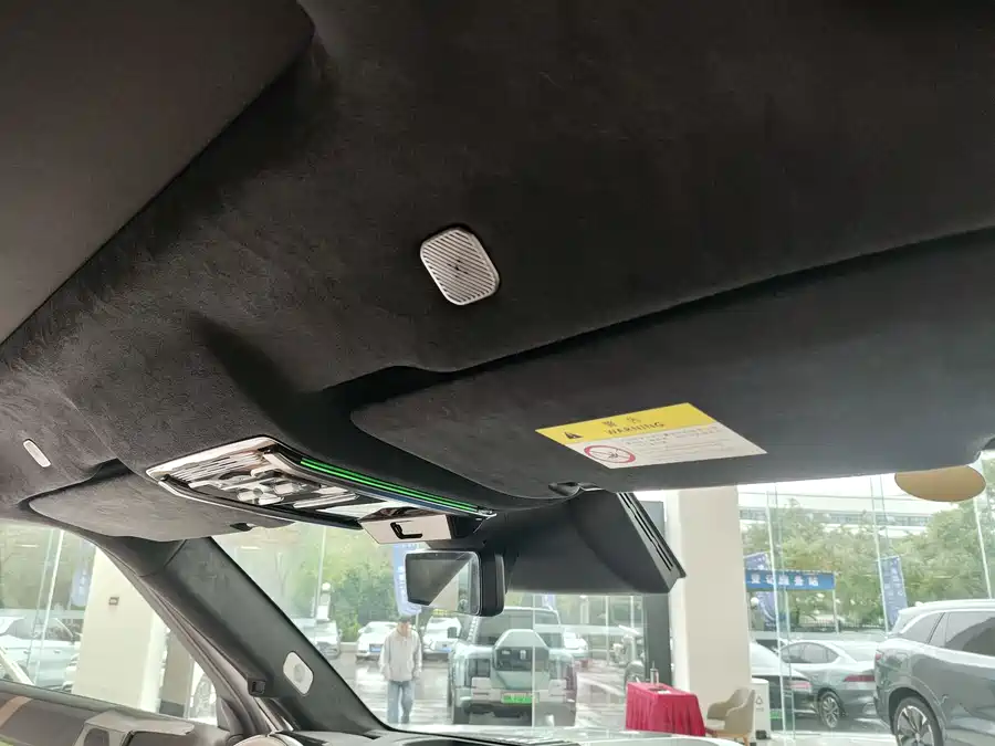 900x675_0_q87_c42_autohomecar__ChxpVmkDCHeAT5SeAAcYLtUGF7I278.jpg.webp Used BYD Leopard 8 2025 Zhiyong flagship version 7 seats