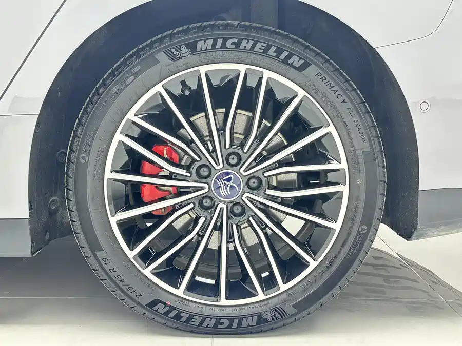 Used BYD Han 2025 EV smart driving version 701KM lidar flagship model