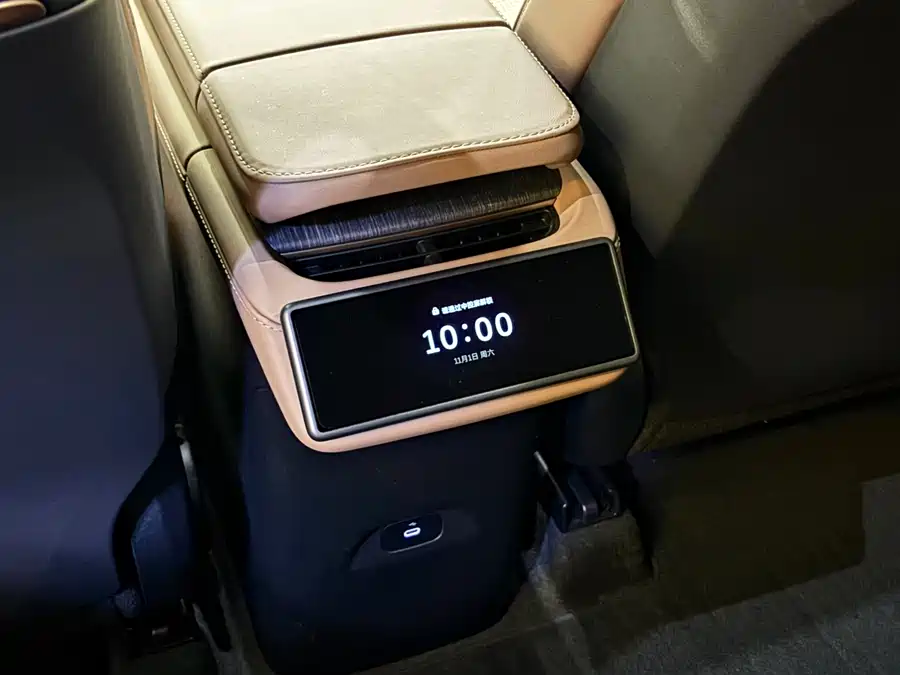 Used NIO ES6 2024 model 75kWh