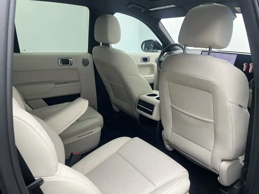 900x675_0_q87_c42_autohomecar__ChxpVmkIHXCAXejLAAQAiHi5nic756.jpg.webp Used Li Auto L8 2023 Pro