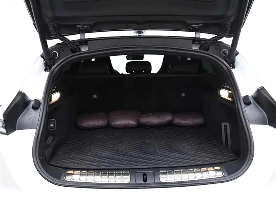 Used NIO ET5T 2024 model 75kWh Touring