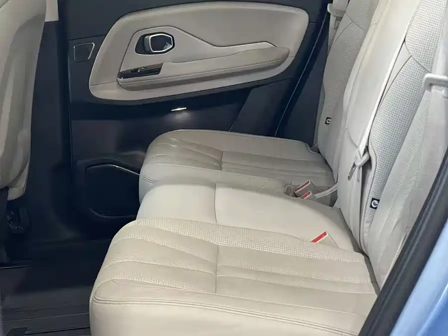 900x675_0_q87_c42_autohomecar__ChxpVmkJmh6ATD2QAAJgrVVrqlU071.jpg.webp Used NIO ES8 2018 model 355KM baseline version seven-seater version