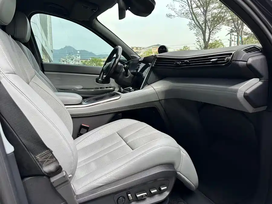 900x675_0_q87_c42_autohomecar__ChxpVmkOxIuAX4xqAAgcqppn0es119.jpg.webp Used NIO ES8 2022 100kWh six-seater version