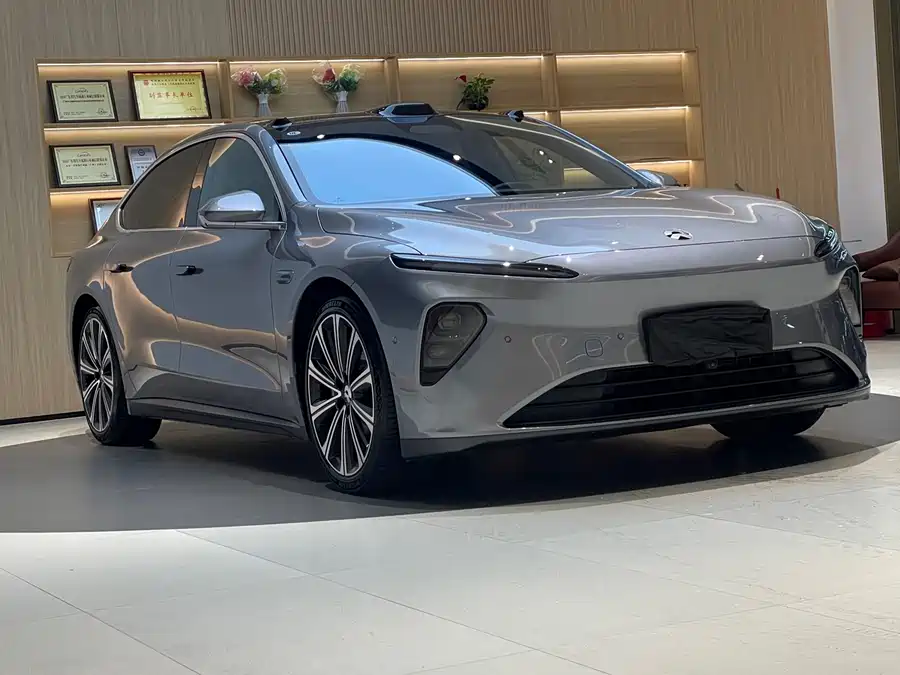 900x675_0_q87_c42_autohomecar__ChxpVmkPA72AZdlQAAYUXrx0uBo896.jpg.webp Used NIO ET7 2024 75kWh Executive Signature Edition