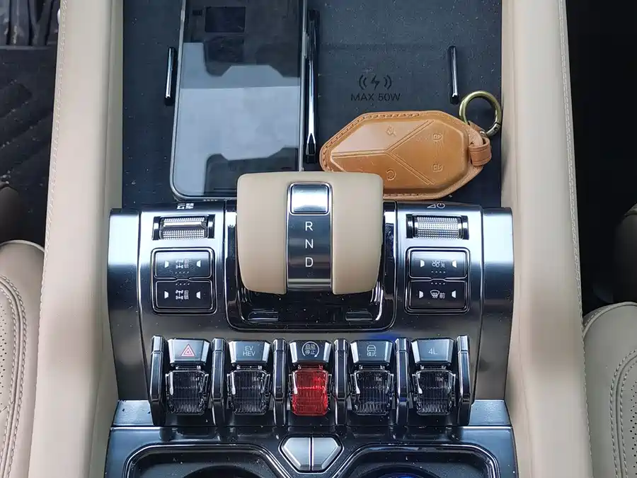 Used BYD Leopard 8 2025 Zhiyong flagship version 7 seats