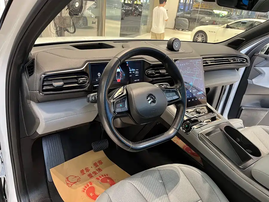 900x675_0_q87_c42_autohomecar__ChxpVmkRlBaAdhyiAAuT8eyO__U957.jpg.webp Used NIO ES8 2020 415KM six-seater version