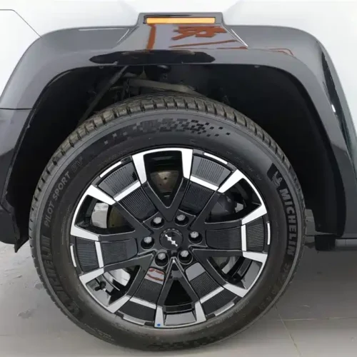 900x675_0_q87_c42_autohomecar__ChxpVmkVp_iAUiA-AAGoMNM2G2A996.jpg.webp Used BYD Leopard 8 2025 Zhiyong flagship version 7 seats