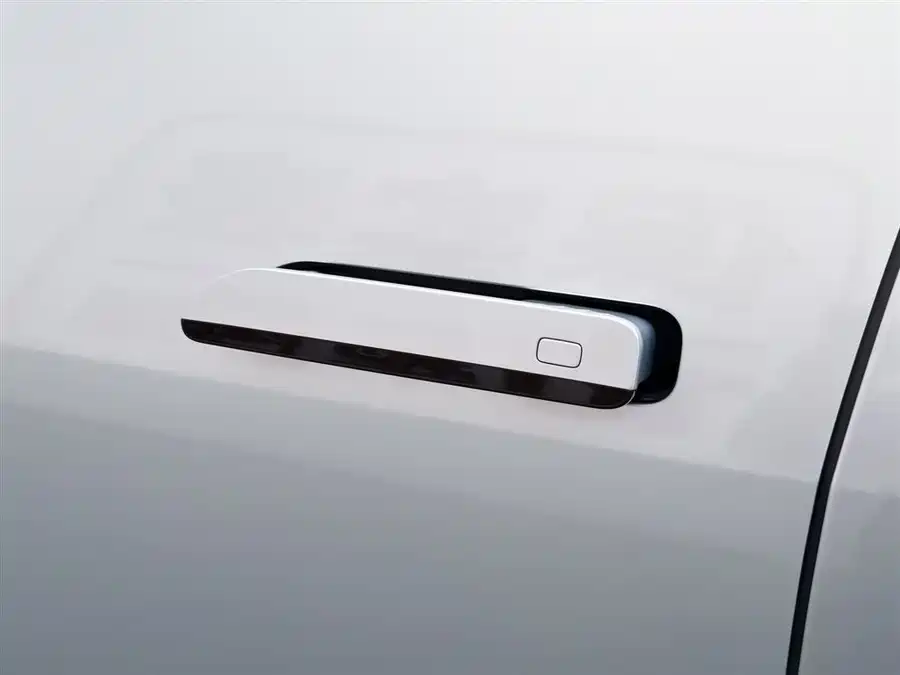 900x675_0_q87_c42_autohomecar__ChxpVmkVp_mAKkZ9AACOVyh9Exs817.jpg.webp Used BYD Leopard 8 2025 Zhiyong flagship version 7 seats