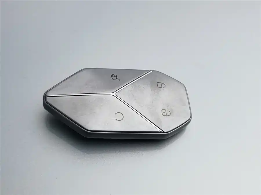 900x675_0_q87_c42_autohomecar__ChxpVmkVp_qAKbxqAADy1udFpZ4166.jpg.webp Used BYD Leopard 8 2025 Zhiyong flagship version 7 seats