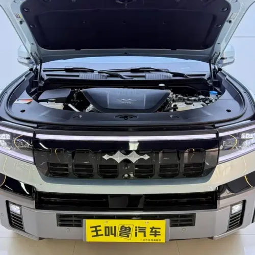 900x675_0_q87_c42_autohomecar__ChxpVmkVuiaADk3xAAaz4l4umbs947.jpg.webp Used BYD Leopard 8 2025 Zhiyong flagship version 7 seats