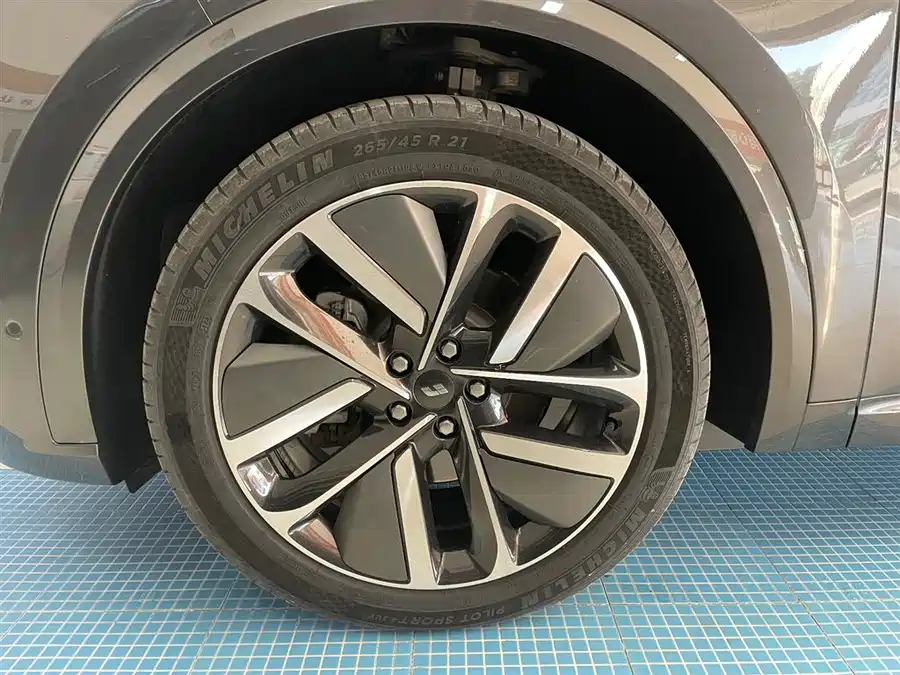 Used Li Auto L9 2022 Max