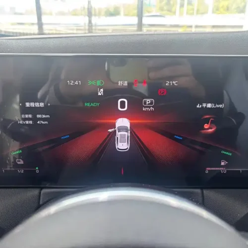 900x675_0_q87_c42_autohomecar__ChxpVmkWfNCASdCtAAbHuIpzW_E987.jpg.webp Used Hongqi HS3 PHEV 2024 115km Jinwei Edition