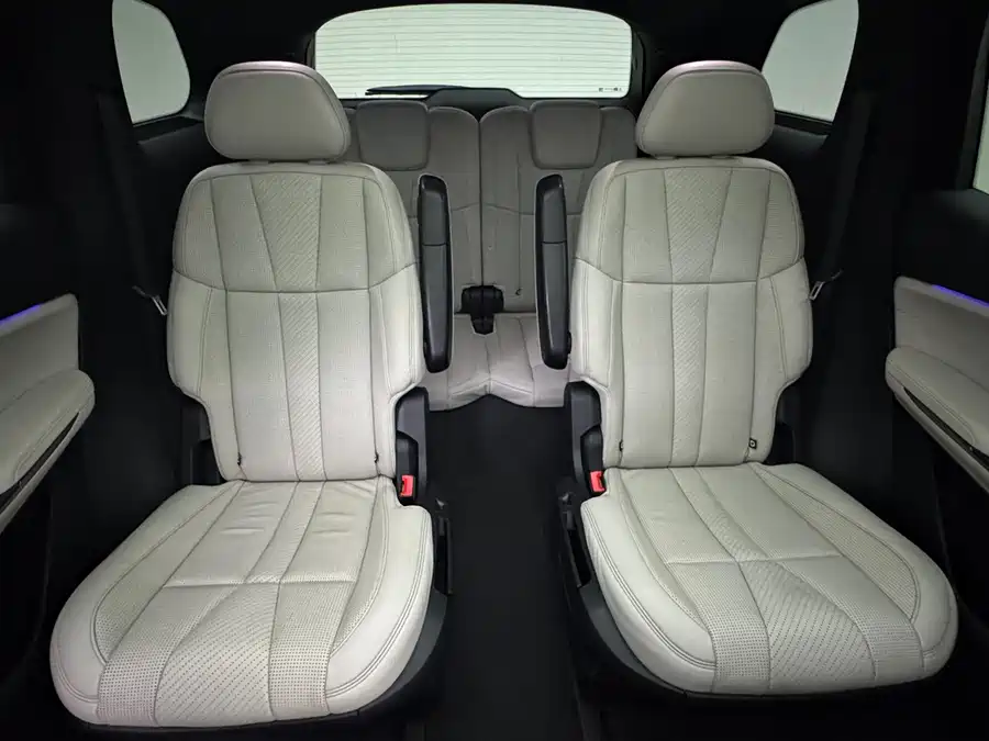 900x675_0_q87_c42_autohomecar__ChxpVmkYIqyATFGFAAcWE4mAUMw976.jpg.webp Used NIO ES8 2020 450KM six-seater version