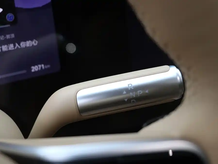 900x675_0_q87_c42_autohomecar__ChxpVmkYRBOAa4tLAACxBWYu7Mo894.jpg.webp Used AITO M9 2025 extended range Ultra version 52kWh 6-seater version