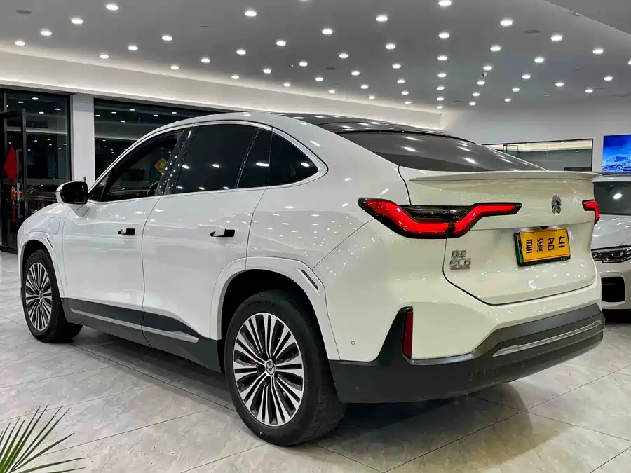 900x675_0_q87_c42_autohomecar__ChxpVmkZOGCAHWODAATDGHMJSwA828.jpg.webp Used NIO EC6 2020 430KM Sports Edition