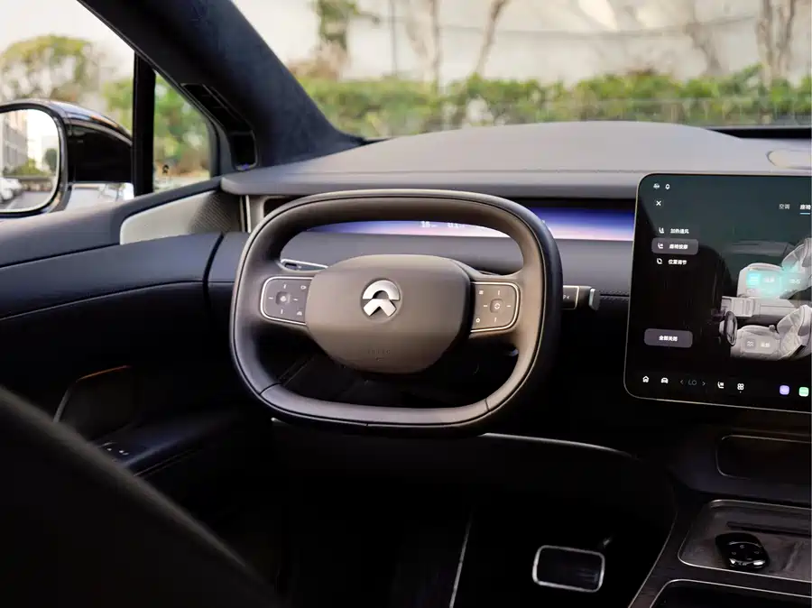 900x675_0_q87_c42_autohomecar__ChxpVmk_85SACfycAAVWrjlqo0w654.jpg.webp Used NIO ET9 2025 model 102kWh