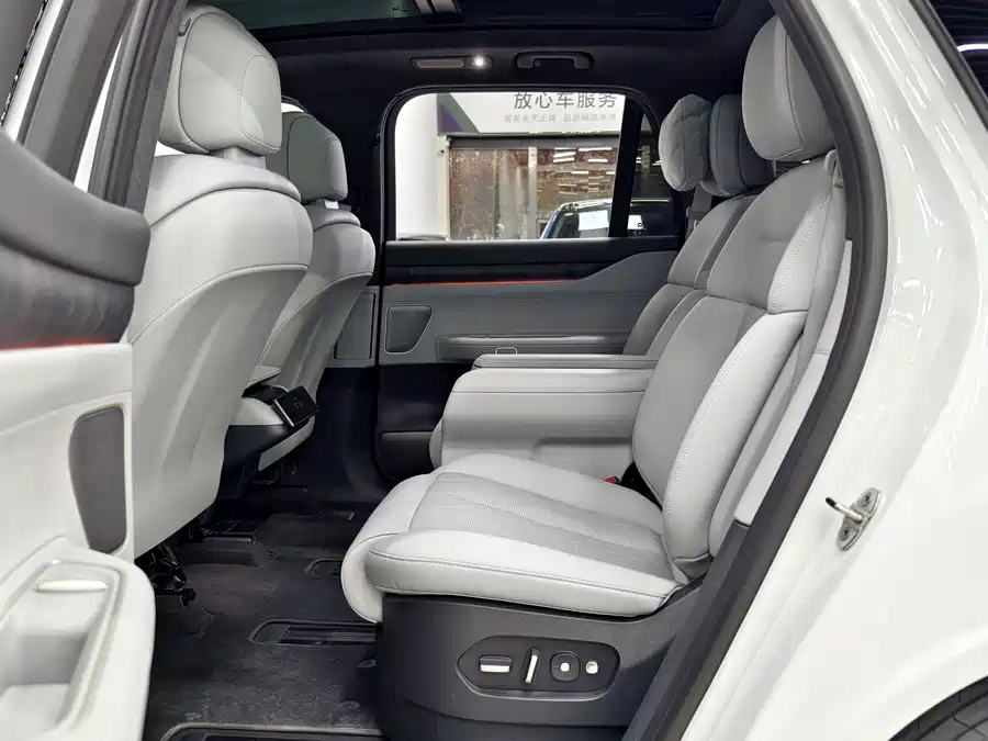 Used NIO ES8 2023 model 75kWh