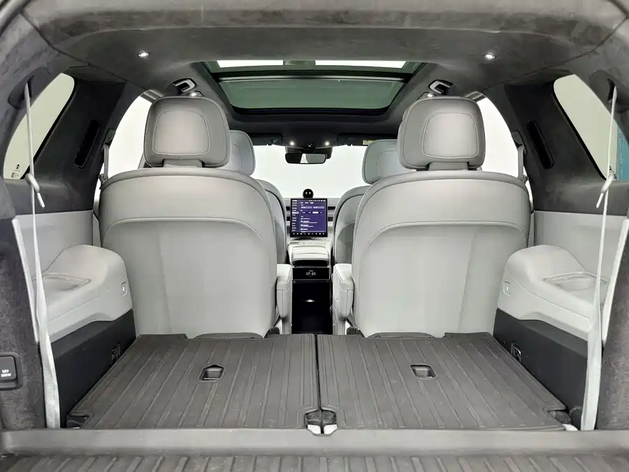 Used NIO ES8 2023 model 75kWh