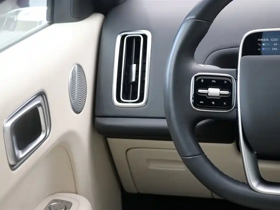 Used Li Auto L9 2024 Ultra