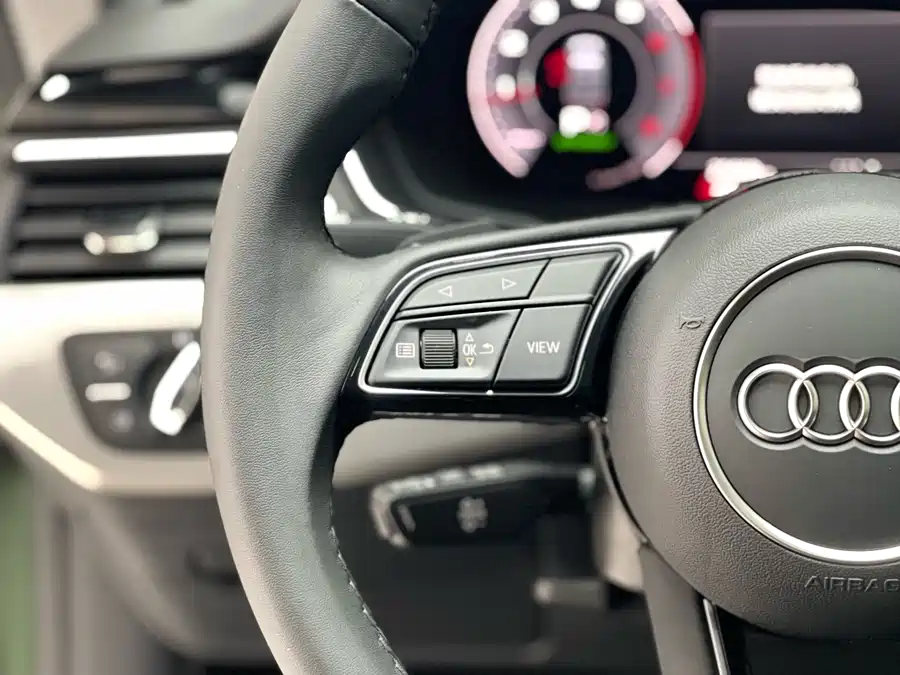 900x675_0_q87_c42_autohomecar__ChxpVmkadY2AJheCAAff8DFCsao795.jpg.webp Used Audi A5 (Imported) 2024 Sportback 40 TFSI Fashionable and Dynamic