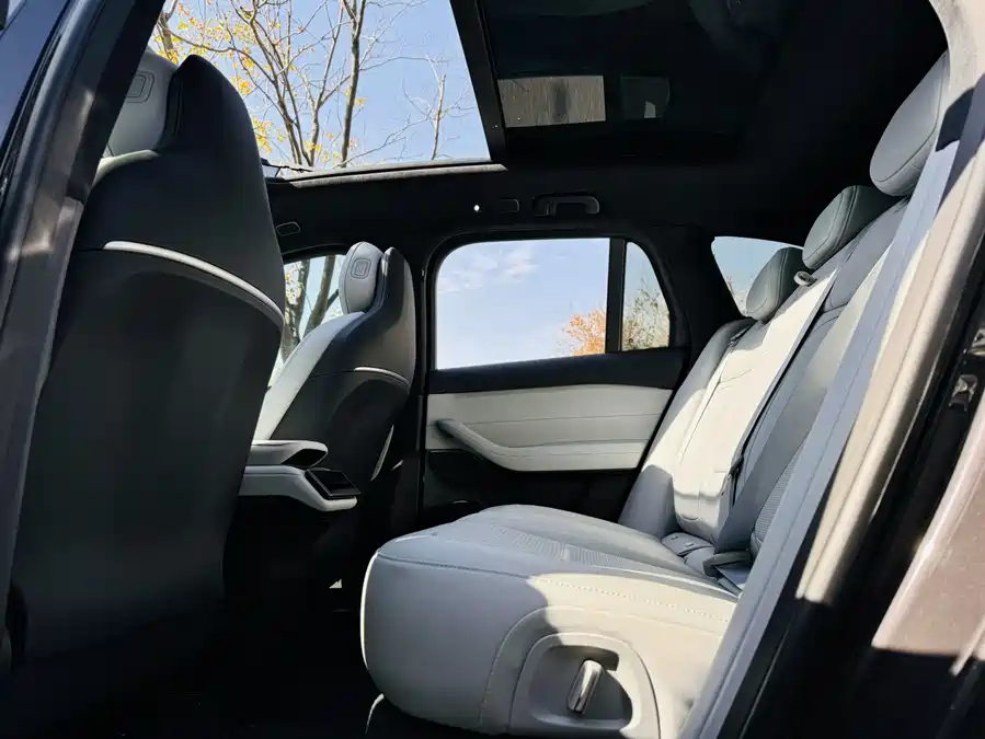 Used NIO ES6 2024 model 75kWh