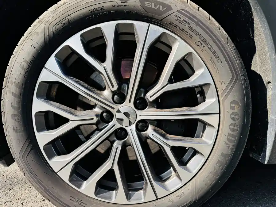 Used NIO ES6 2024 model 75kWh