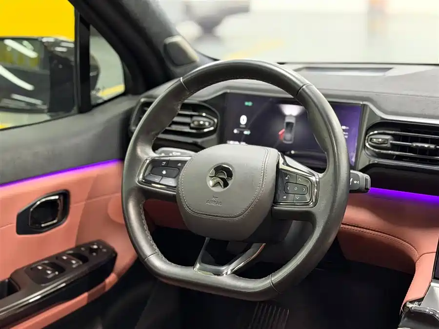 900x675_0_q87_c42_autohomecar__ChxpVmkdjGuAD66DAAGTfFn4E2o212.jpg.webp Used NIO EC6 2020 430KM Sports Edition